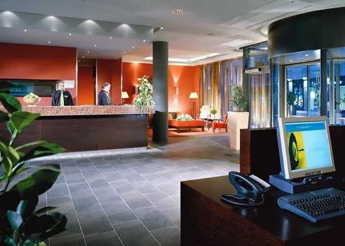 Courtyard By Marriott Center 4*