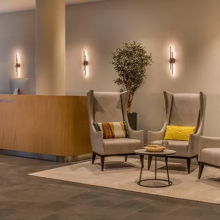 Отель Courtyard By Marriott Center