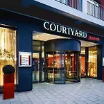 Courtyard By Marriott Center München