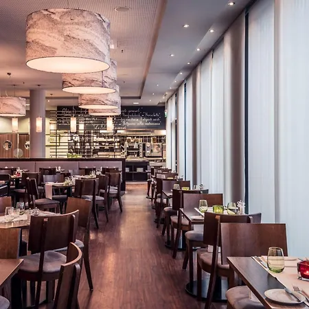 Hotel Courtyard By Marriott Center Munich