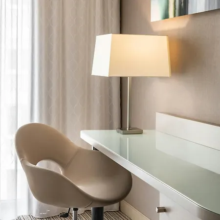 Courtyard By Marriott Center 4*