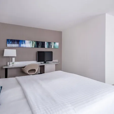 Courtyard By Marriott Center 4*