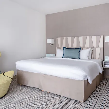 Courtyard By Marriott Center Hotel 4*