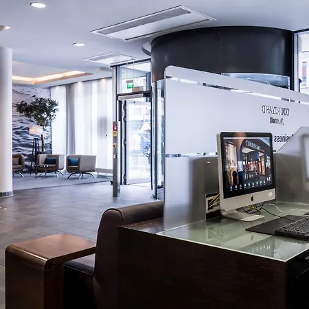 Courtyard By Marriott Center Hotel Monachium