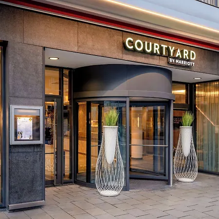 Courtyard By Marriott Center 4*