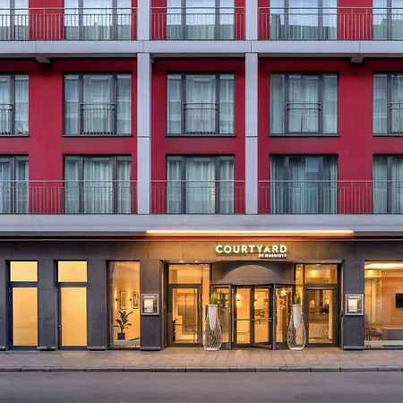 Courtyard By Marriott Center Otel 4*