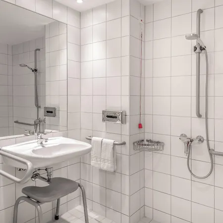 Otel Courtyard By Marriott Center 4*