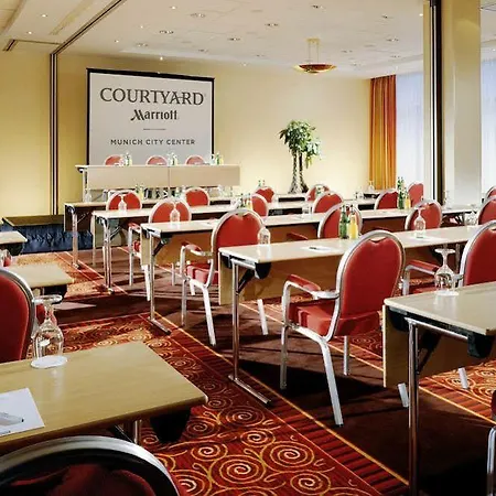 Courtyard By Marriott Center Munich