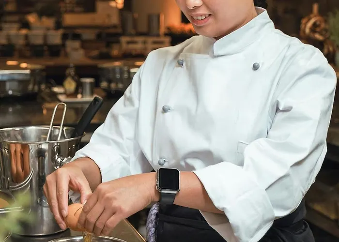 Courtyard By Marriott Center