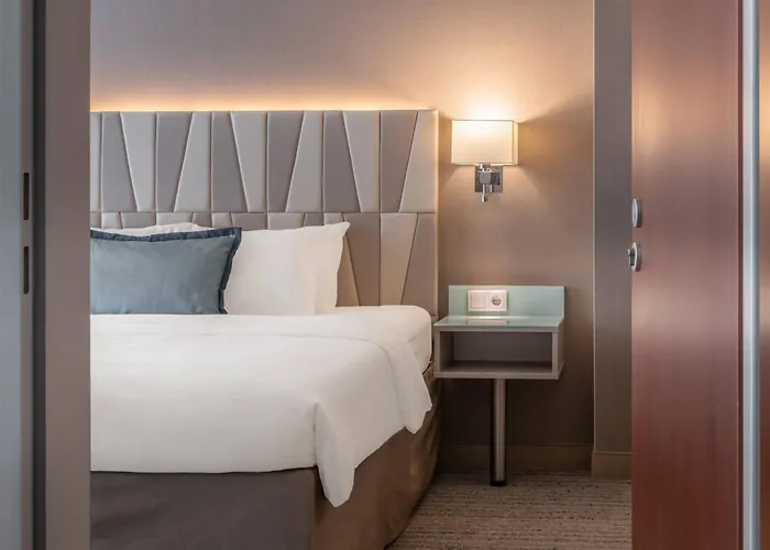 Courtyard By Marriott Center 4* München