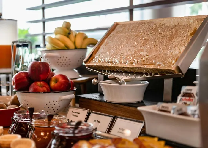 Courtyard By Marriott Center Hotel 4*