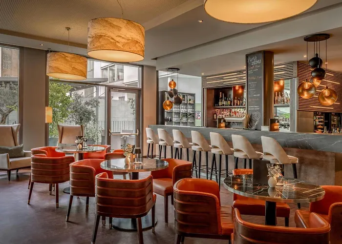 Courtyard By Marriott Center 4*