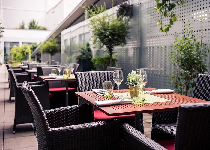 Courtyard By Marriott Center Szálloda