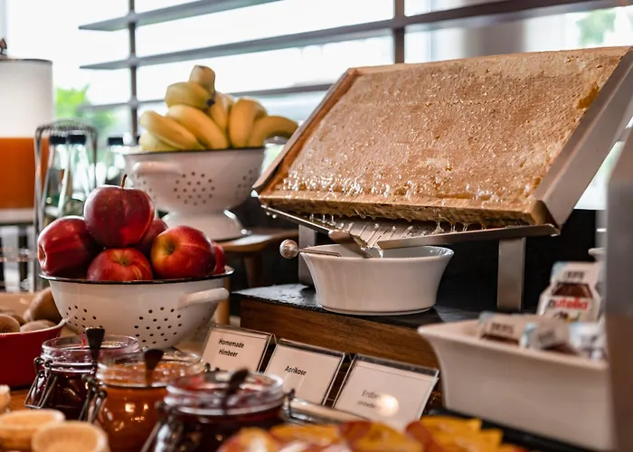 Courtyard By Marriott Center