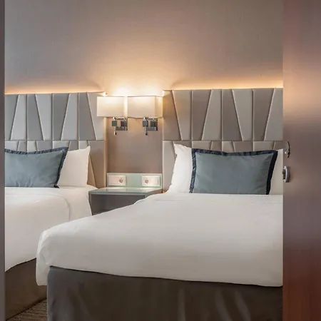 Courtyard By Marriott Center 4* München