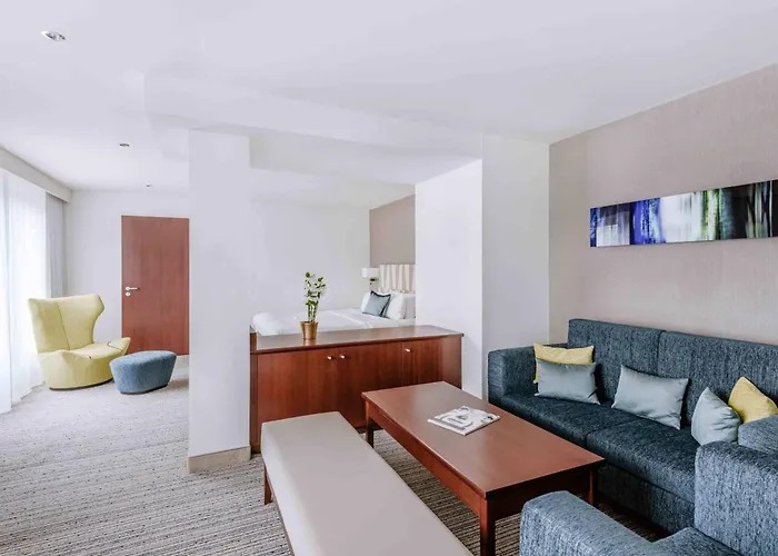 Courtyard By Marriott Center Monachium