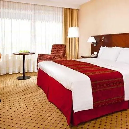 Courtyard By Marriott Center Hotel München