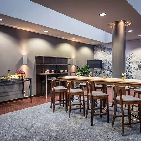 Hotel Courtyard By Marriott Center 4*