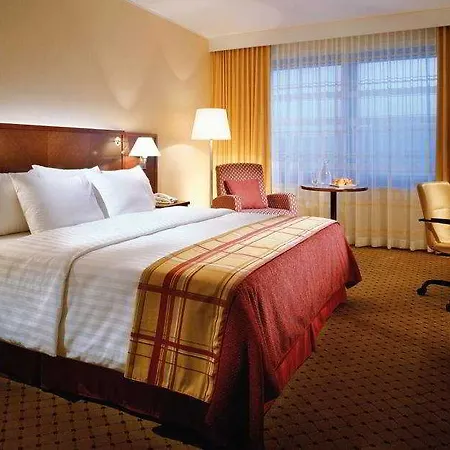 Courtyard By Marriott Center Szálloda